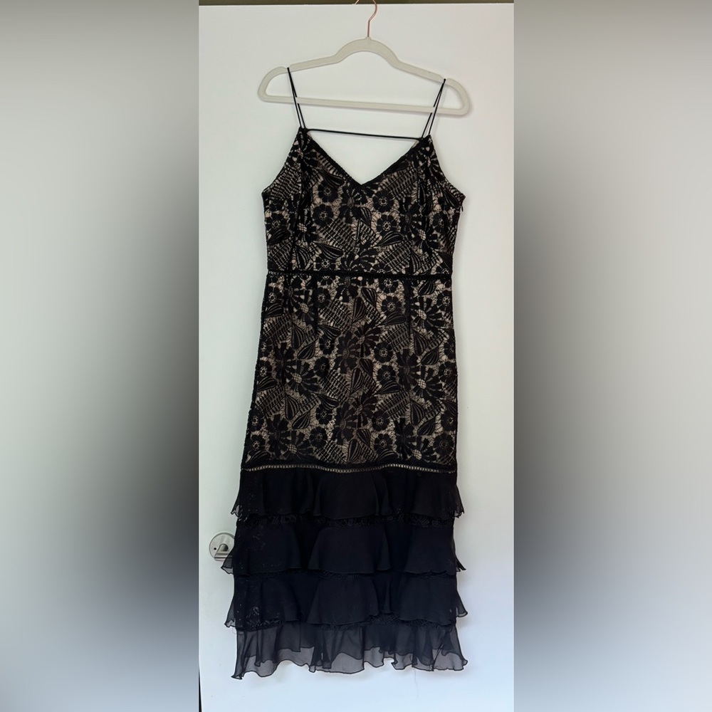 THE YELLOW HANGER BLACK RUFFLED MIDI EMBROIDERED LACE DRESS SIZE L